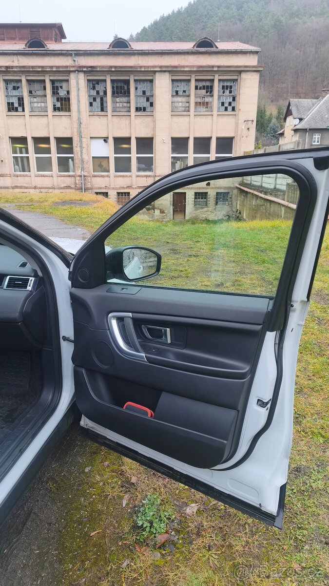 Land Rover Discovery Sport 2015 2.0D 132 kW 4x4 - 13