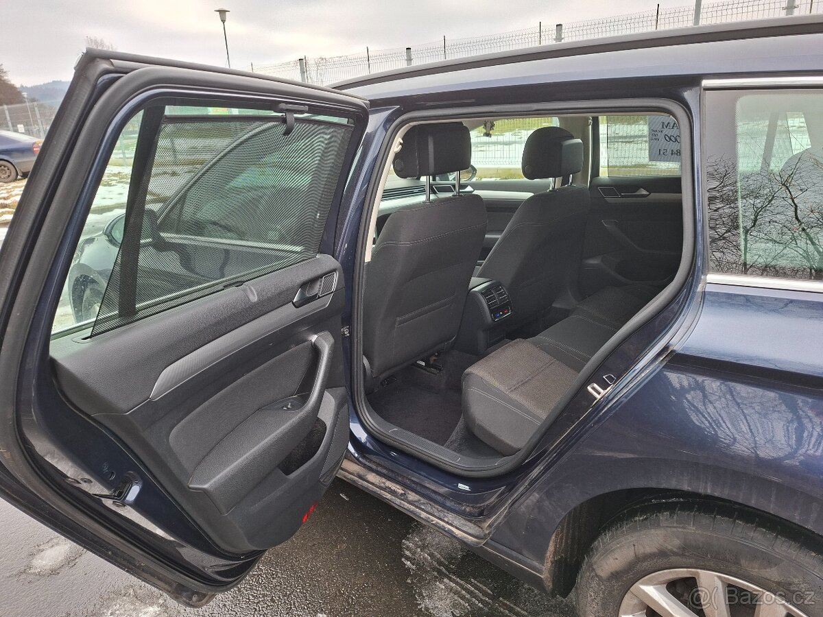 Volkswagen Passat - 13