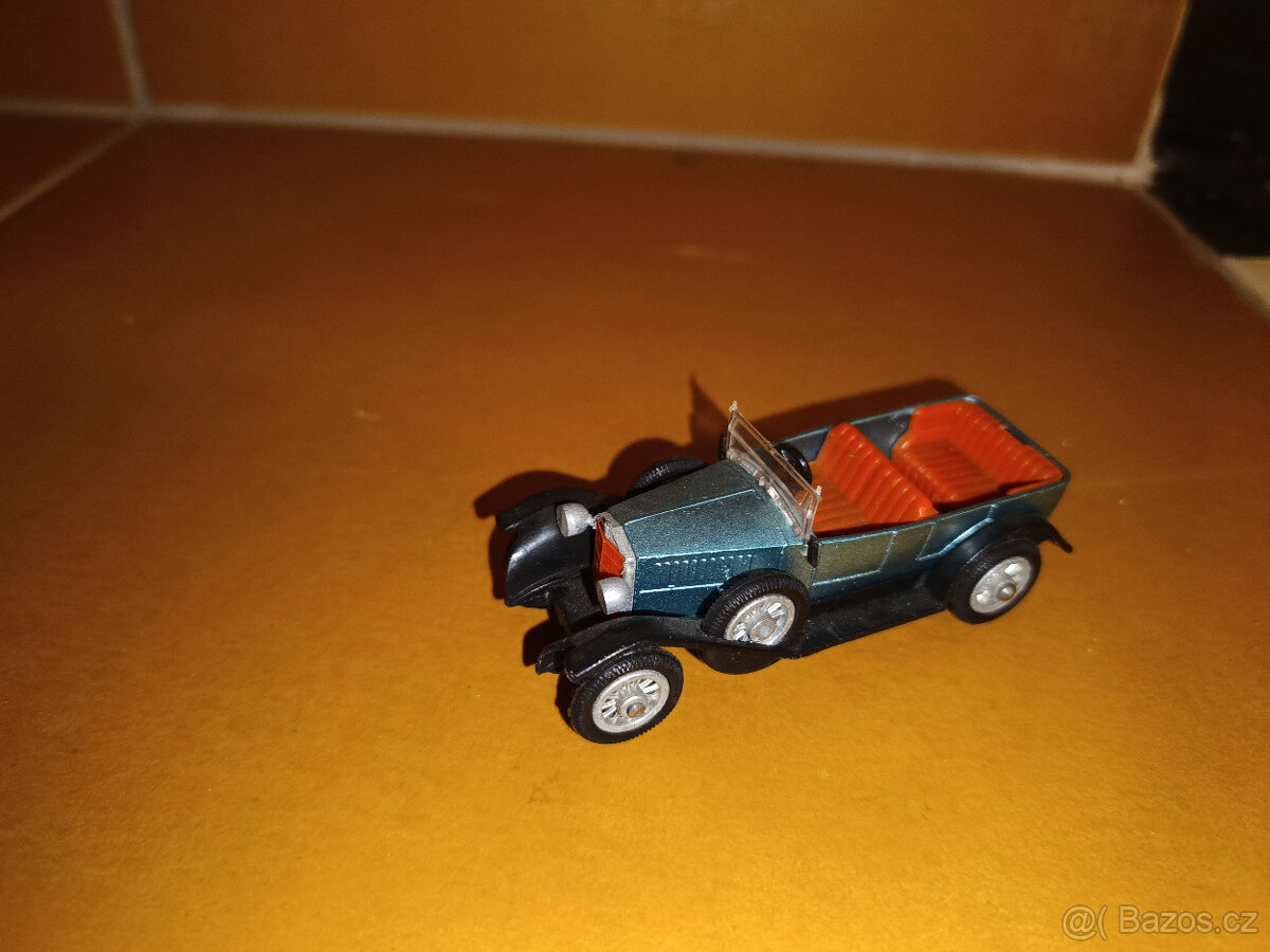 Modely autíčka igra - 13