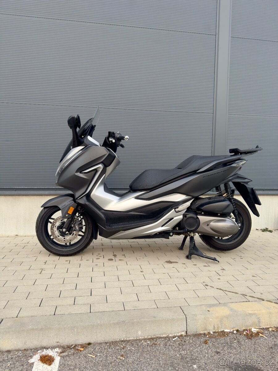Honda Forza 300 - 13