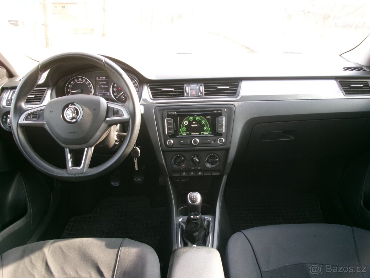 PRODÁM Škoda Rapid 1.6TDI Spaceback NAVI TEMP - 13