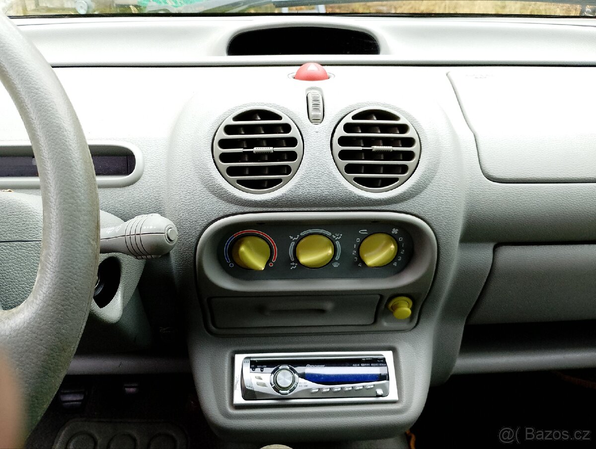 Prodám Renault Twingo - 13