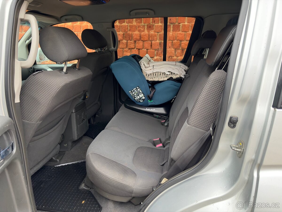 Nissan Pathfinder - 13