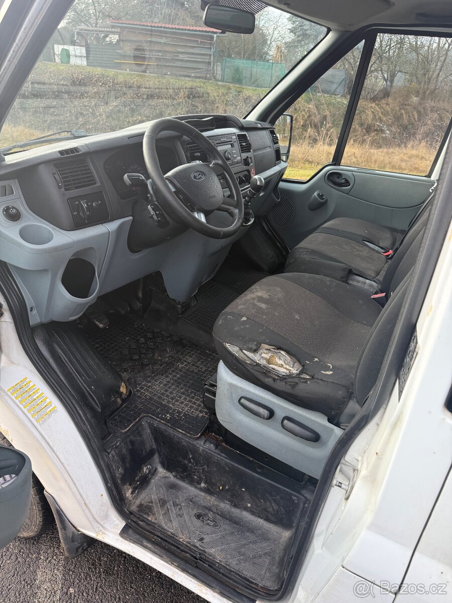 Ford Transit 2.2 TDCI 85kw 9 míst - 13