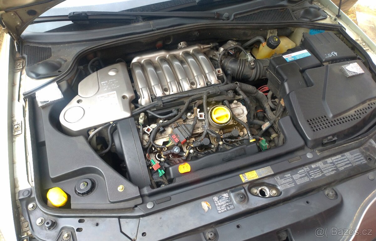 Renault Laguna 3.0 V6 24V automat , 2001 - 13