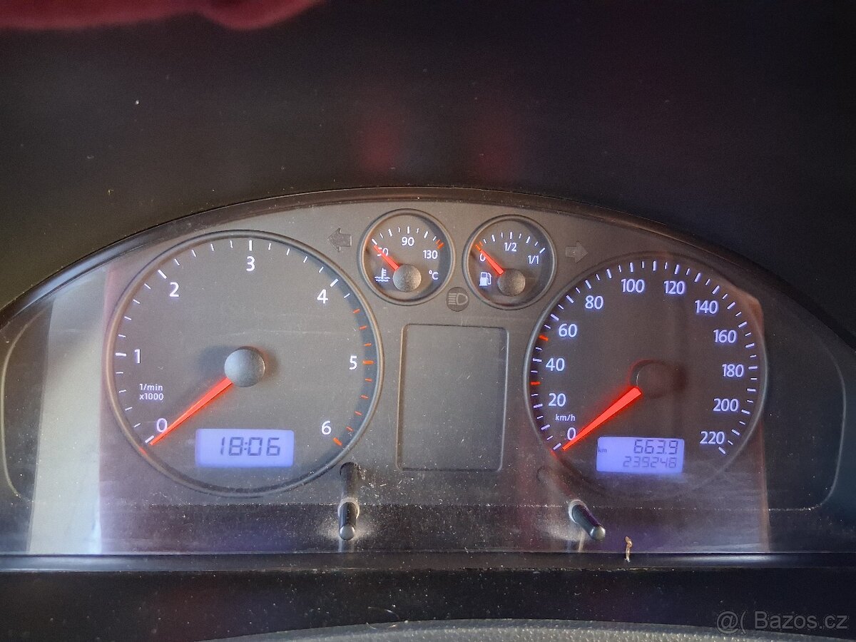 VWTransporter T5. 1.9 tdi - 13