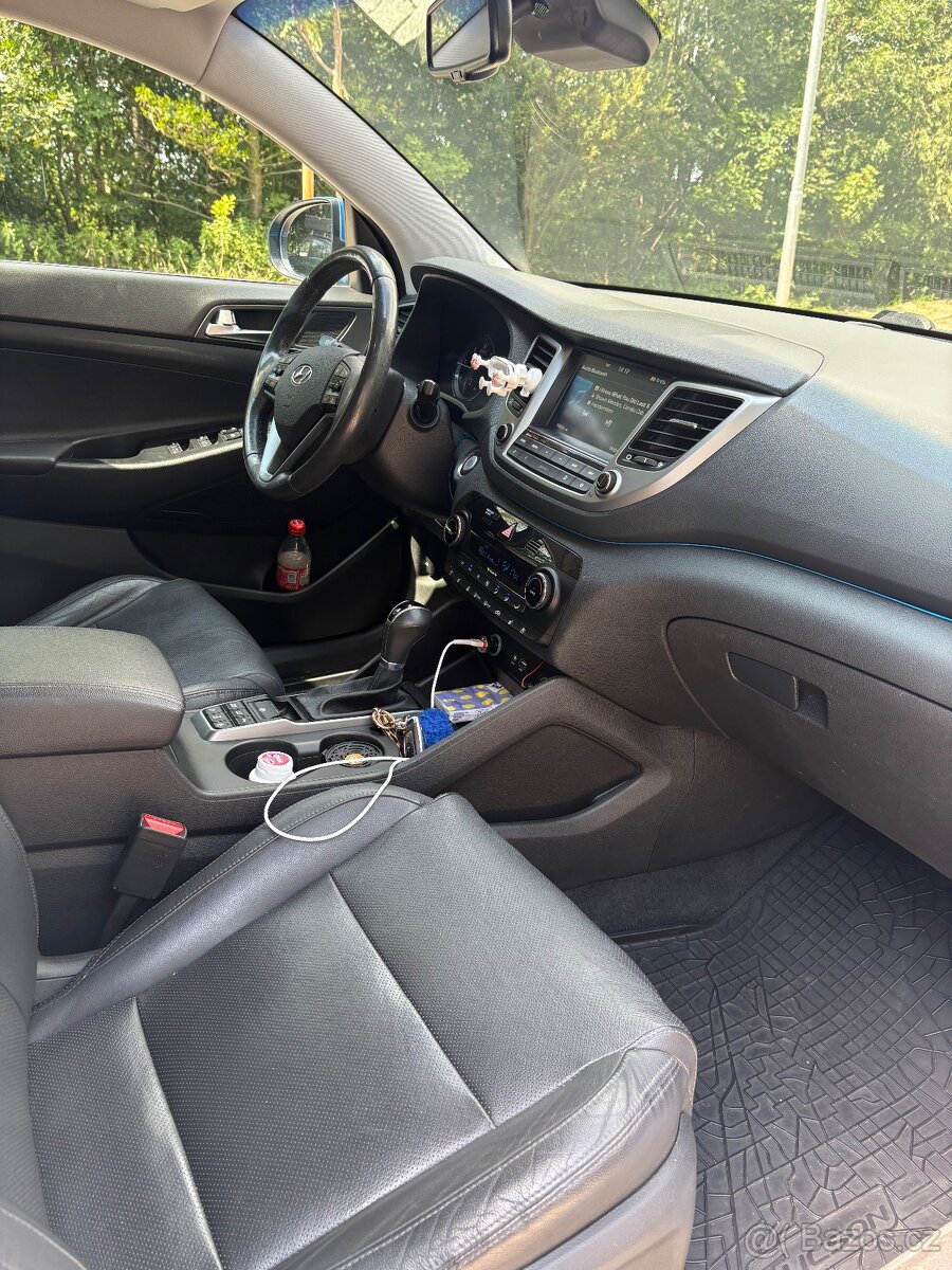 Hyundai Tuscon - 13