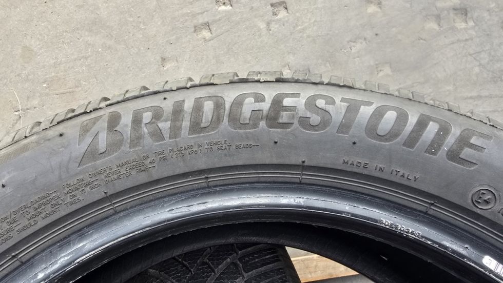 Zimní pneu 205/55/17 Bridgestone - 13