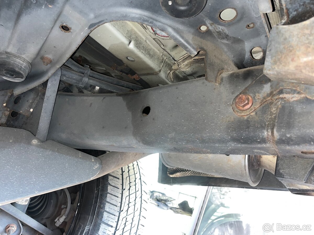 Land Rover Discovery 3, 4.4 V8 - 13
