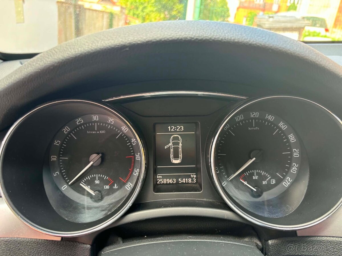 Škoda Superb 2.0tdi 125kw - 13