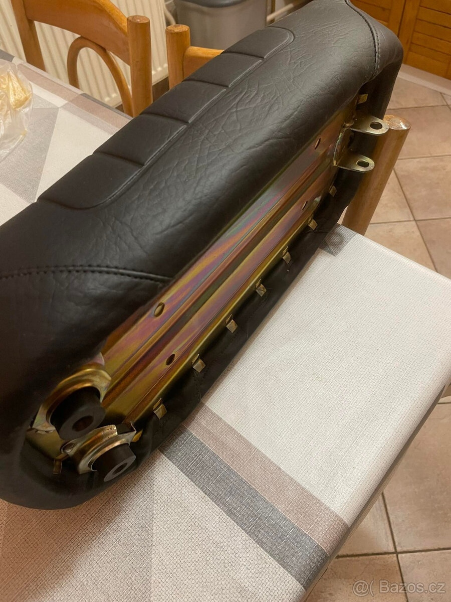 - Nová - STARTOVACÍ - HŘÍDEL - na Babetta 225 a Stella - - 13