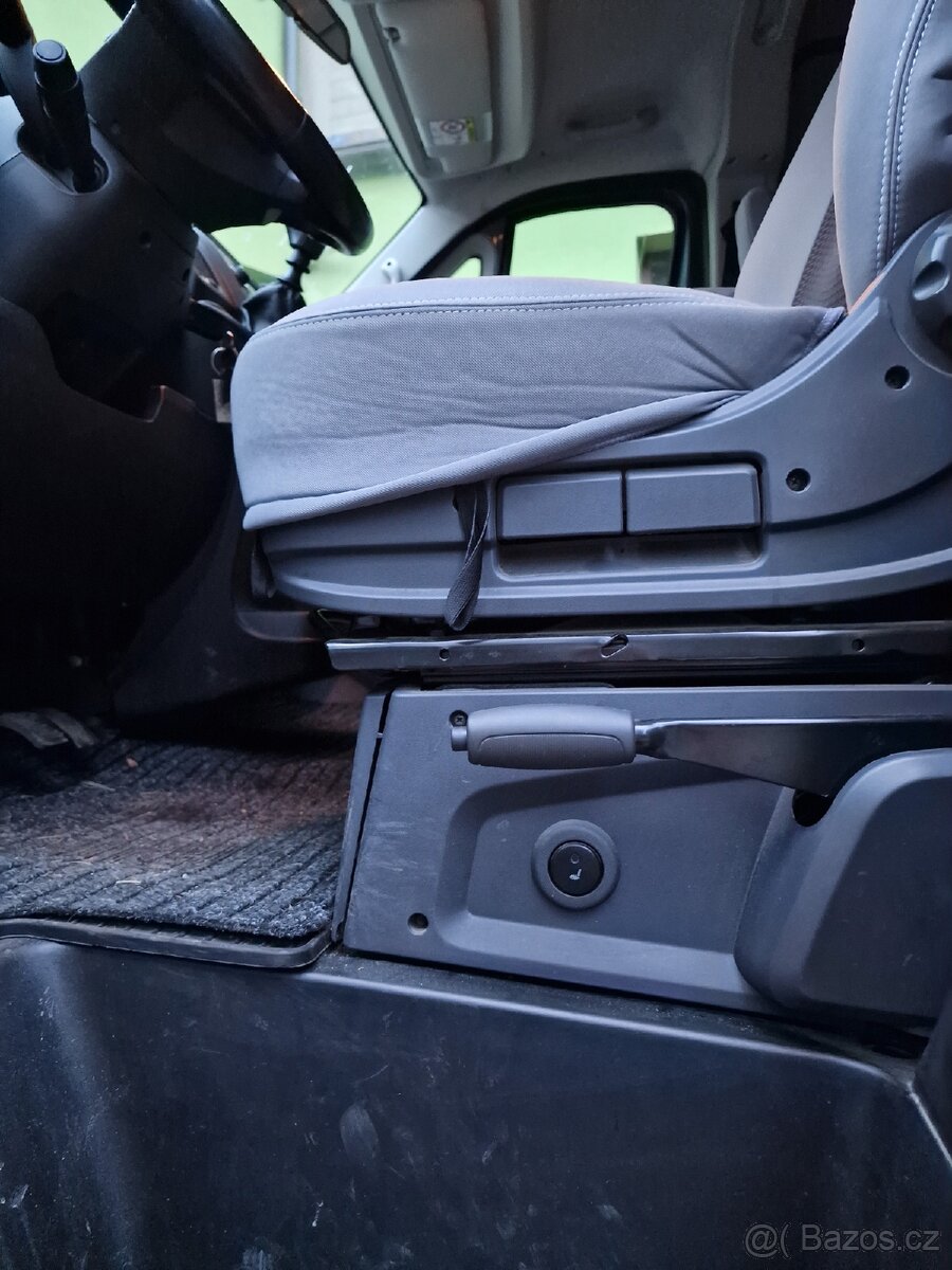 Fiat Ducato 8 míst - 13