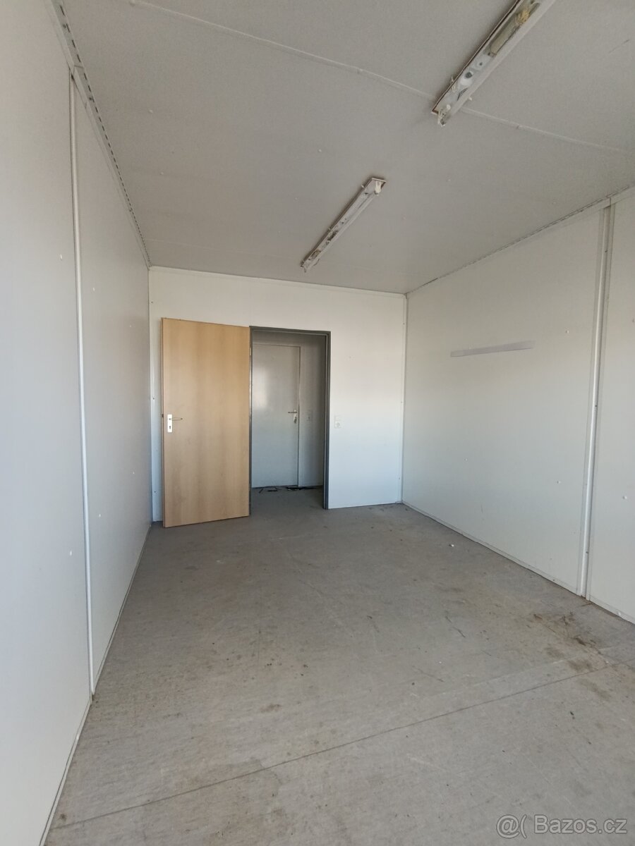 Kancelářský/obytný kontejner CORLEONE ( 3 × 6 a výška2,8m) - 13