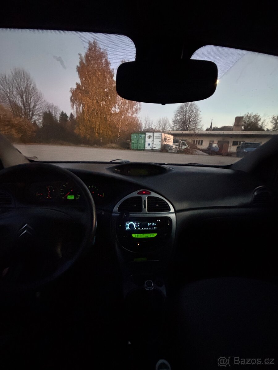 Prodám Citroën C5 2.0 HDi (80kw), r.v. 2003. - 13