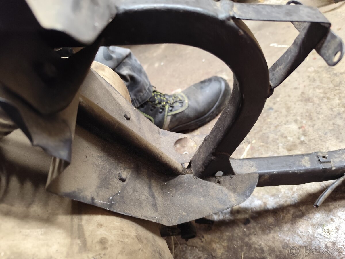 Jawa Pionyr kostra - 13