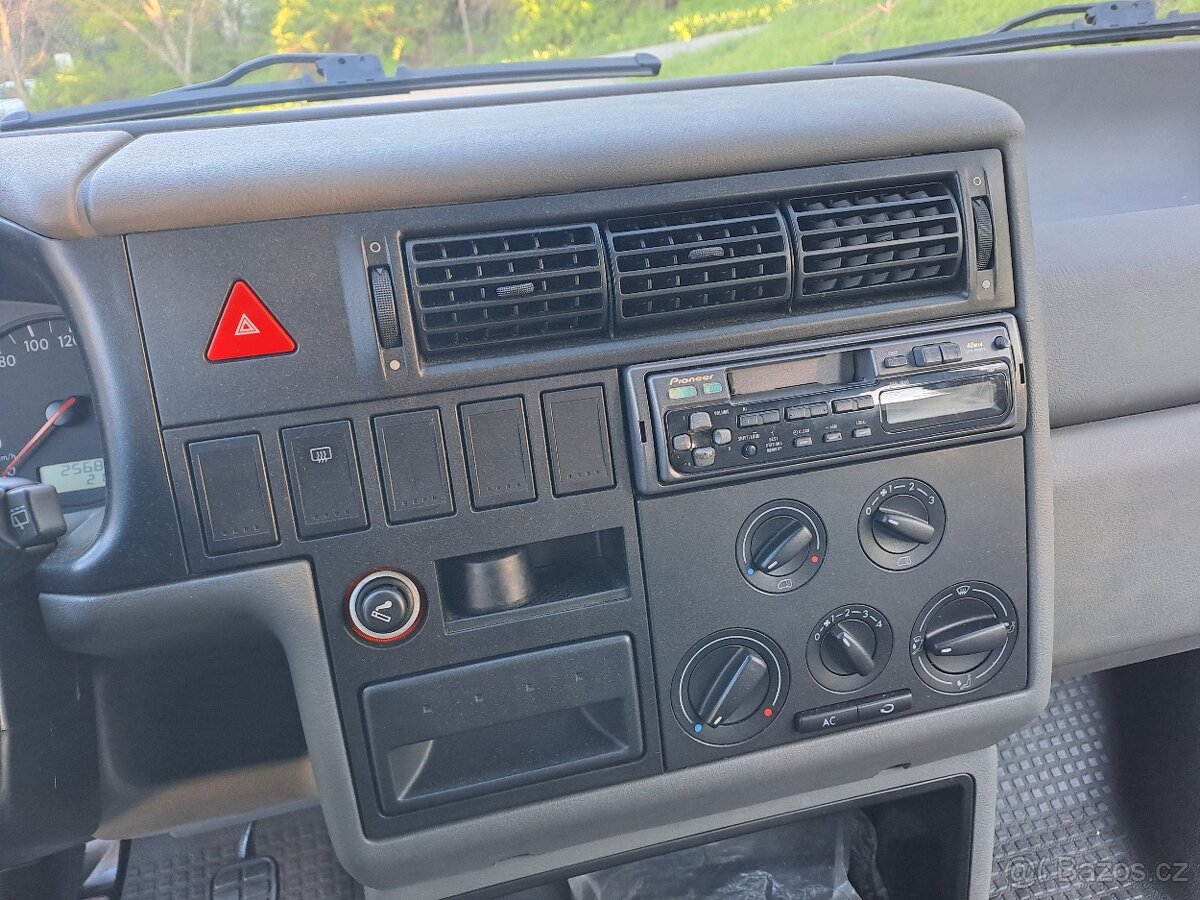 VW Transporter, 2,5 TDI - 13