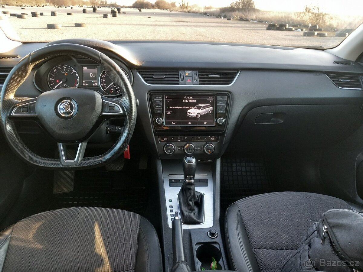 Škoda Octavia Combi 2.0 TDI Elegance/Style DSG - 13