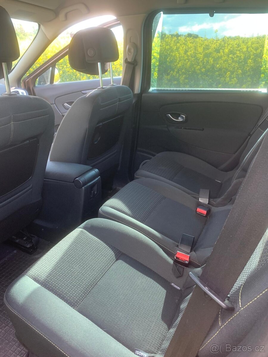 Renault Megane Scenic 1.6 - 13