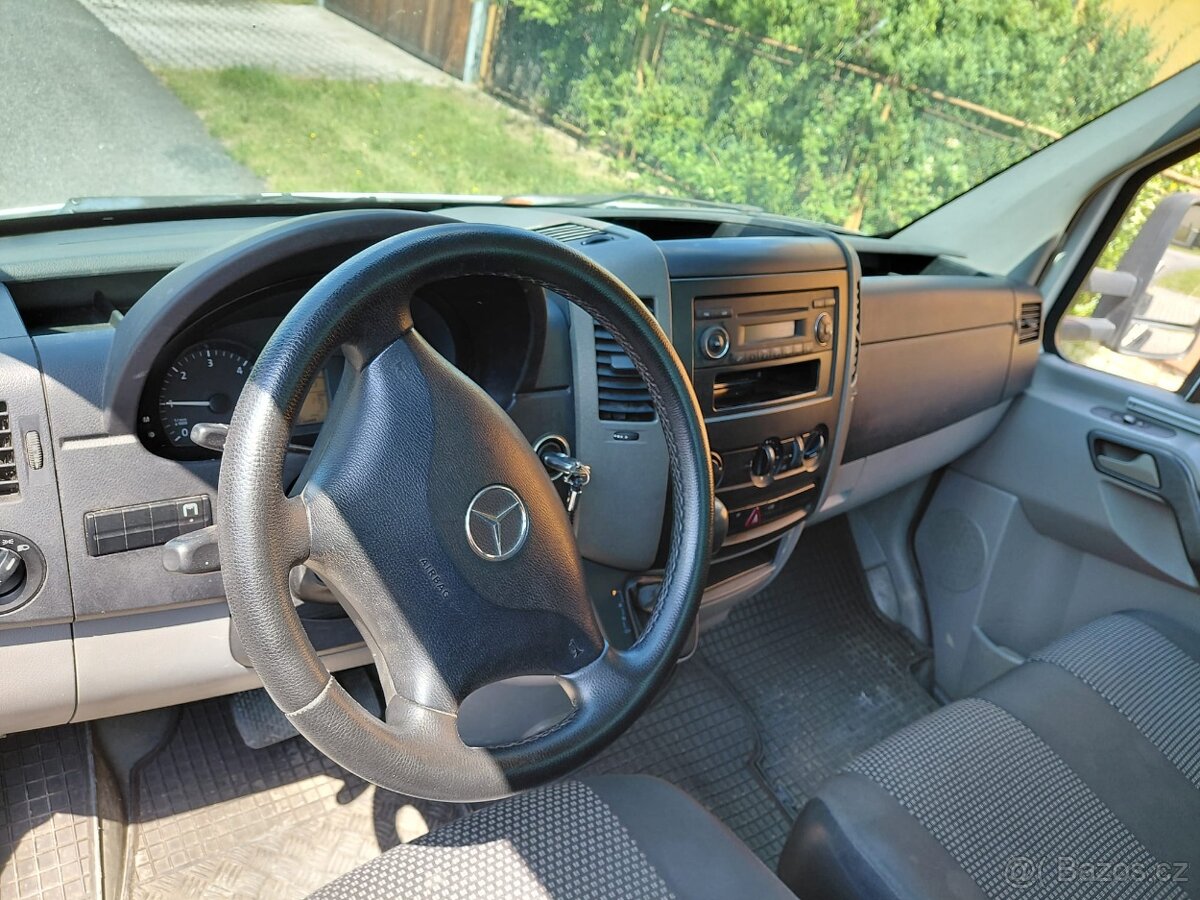 Odtahovka Mercedes Sprinter - 13