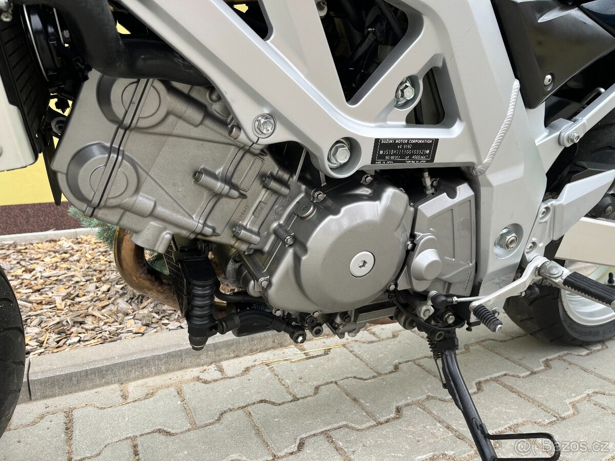 Suzuki SV 650 N - 13