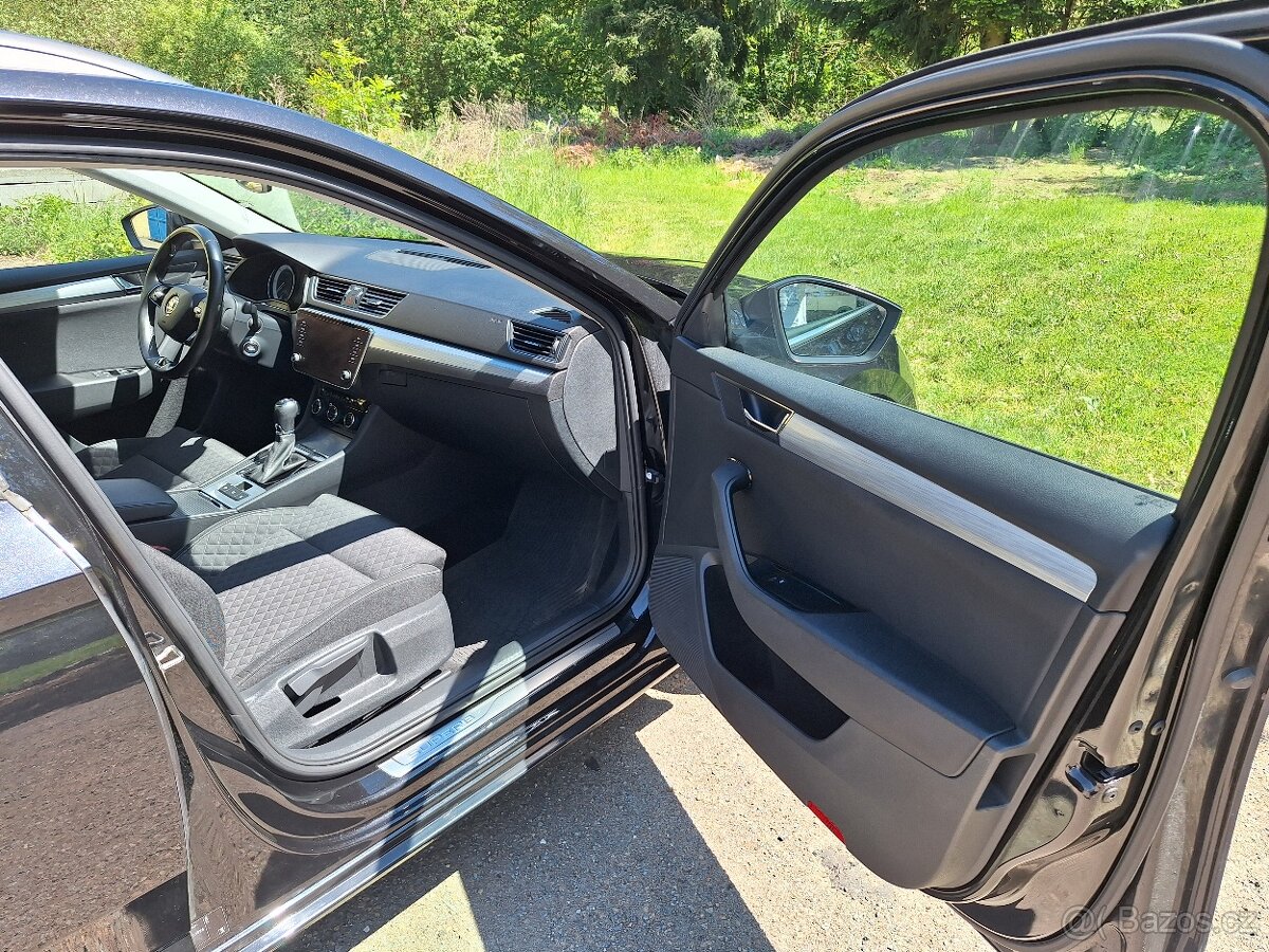 Škoda Superb 2.0 tdi DSG Ambition super stav AKČNÍ CENA - 13