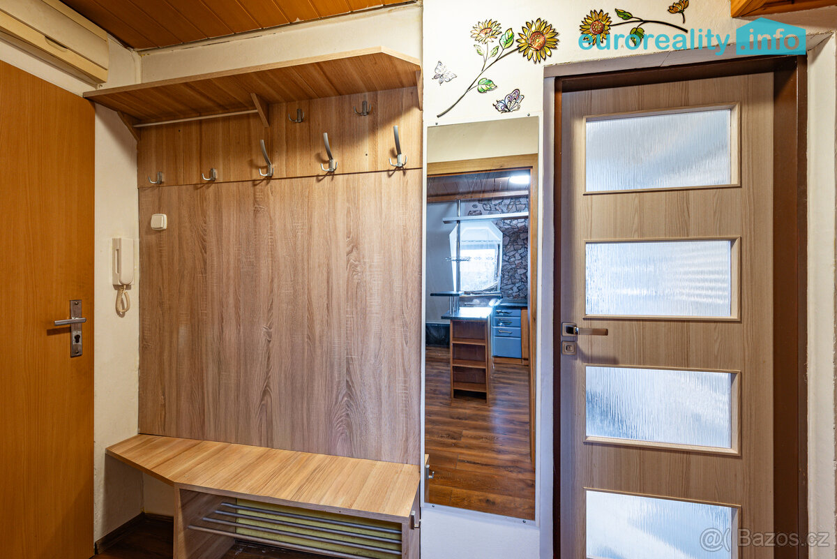 Prodej byt 2+1, 65 m² se zahradou, Chodov u Karlových Varů – - 13