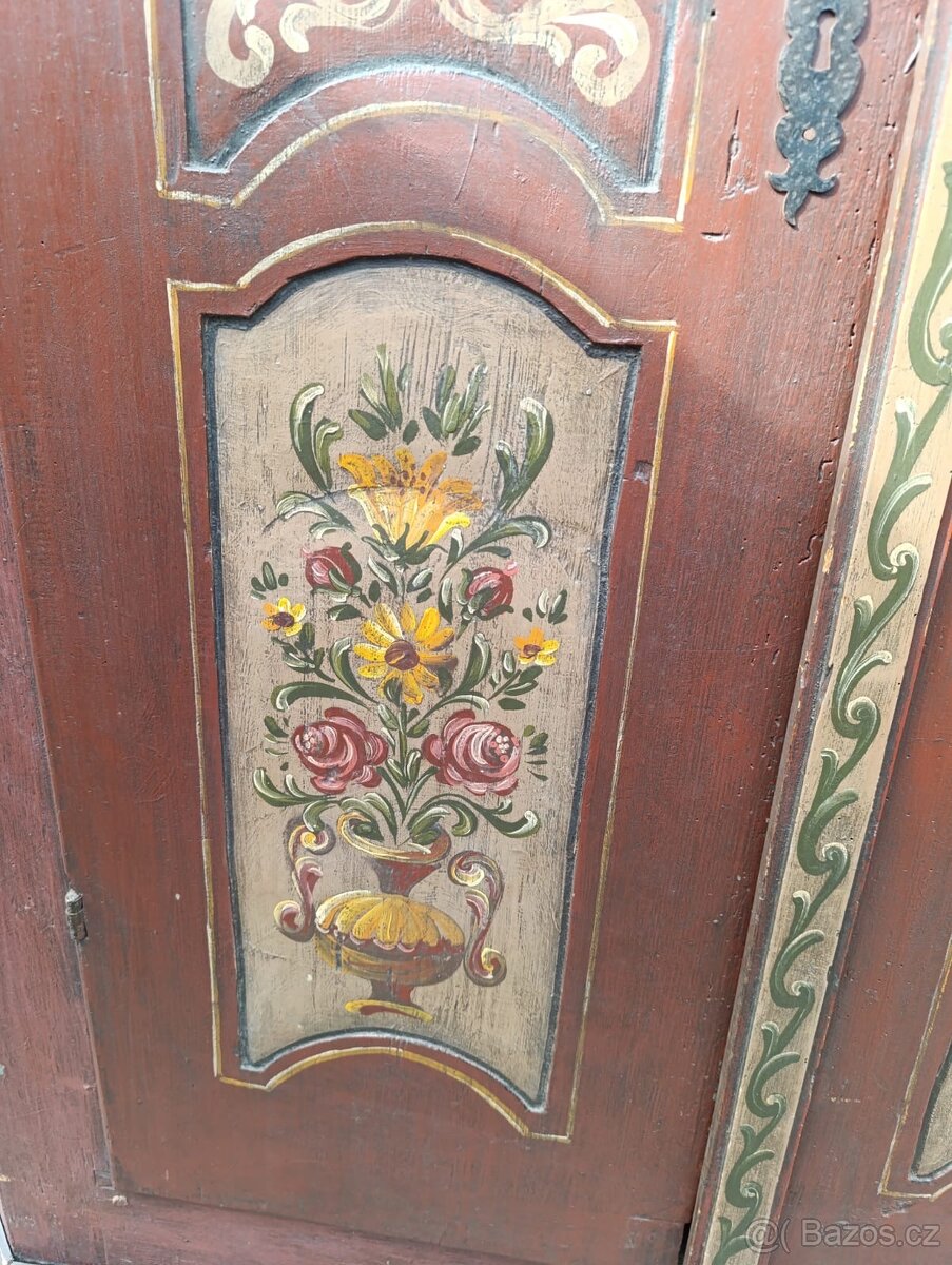 Starožitná skříň - 13