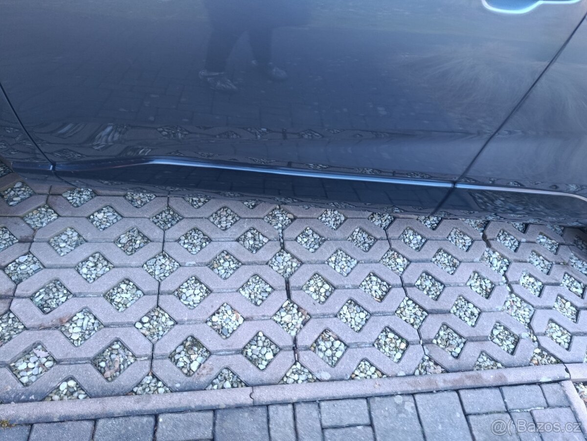 Prodám Toyota RAV4 - 13