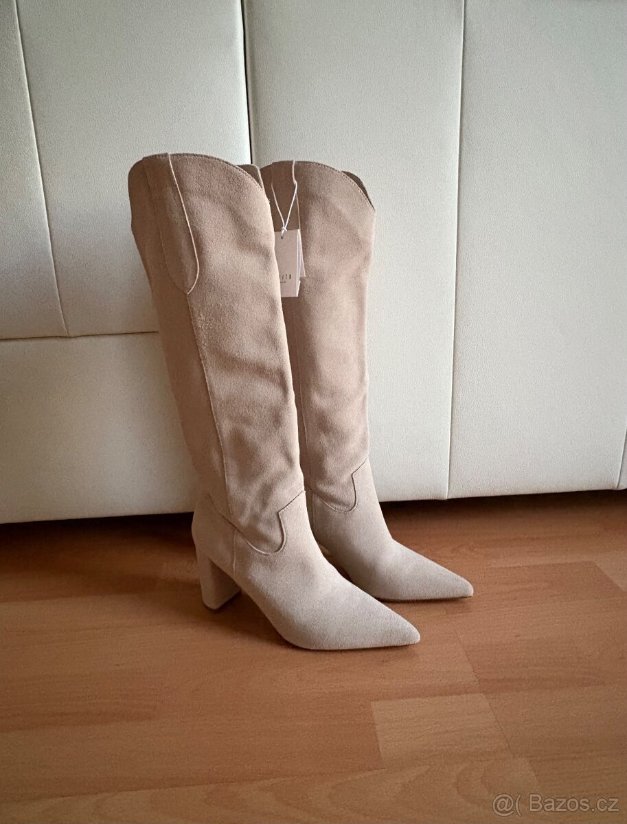 Krémové kožené kozačky, vel. 37 - 13