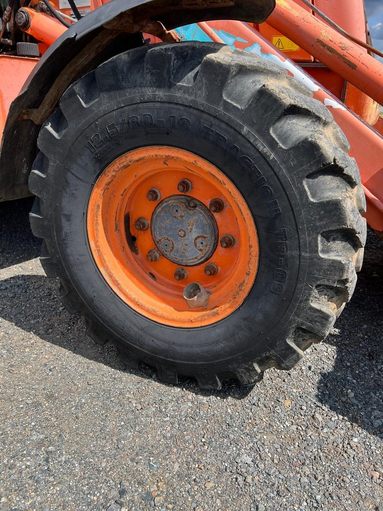 Rypadlo nakladač NEW HOLLAND (FIAT KOBELCO BF 100, R.V. 1997 - 13