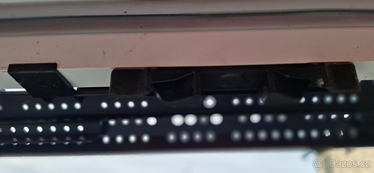 Velux Střešní okno Plastové okno - 13