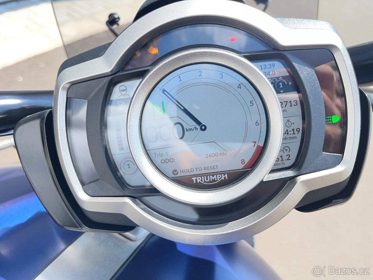 Triumph Rocket 3 R Storm - 13