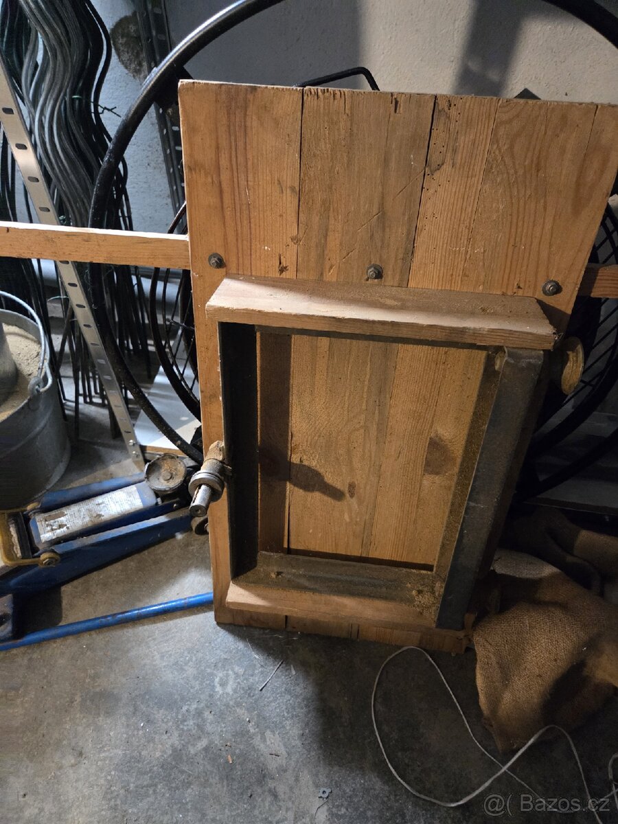 Hoblovka a stolní pila - 13