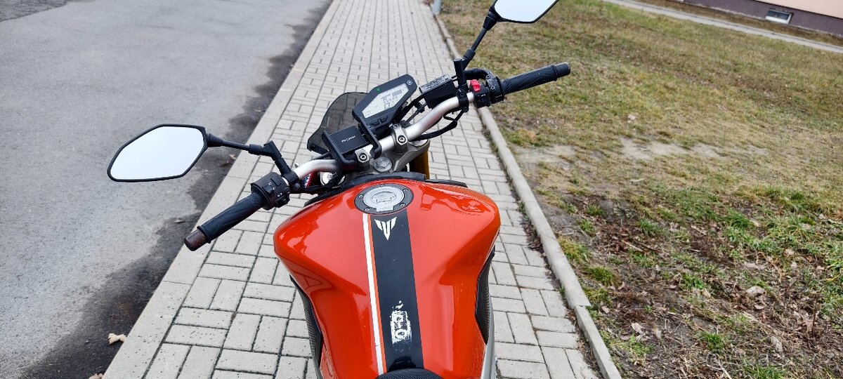 2014 Yamaha MT-09 - 55 000 km - Náhled 3