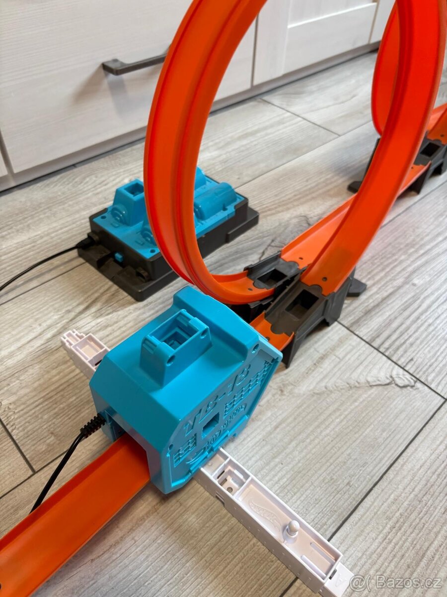 Hot Wheels TrackBuilder dráha - 13