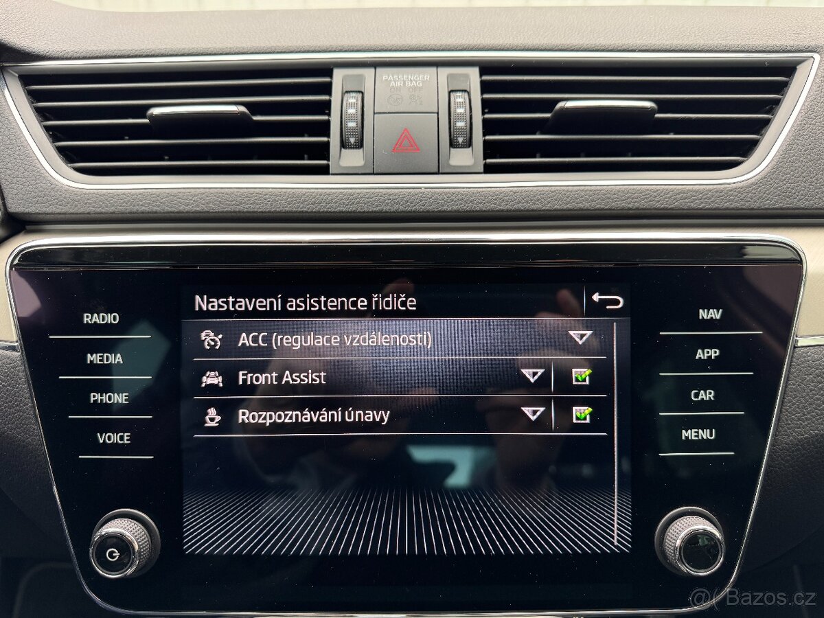 Škoda Superb 2,0 TSI DSG STYLE DPH 1.maj ČR - 13