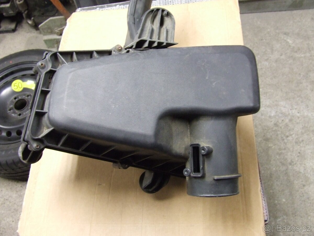 Prodám náhradní díly Mondeo Mk4 kombi 07-10 - 13