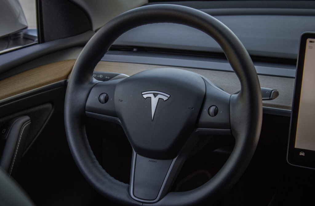 Tesla Model Y Long Range 378kW - 13