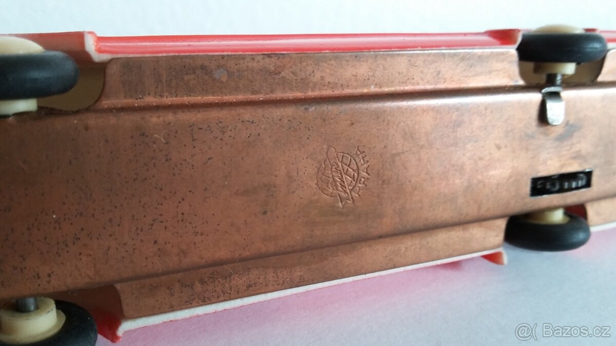 Stará hračka Směr autobus Škoda 706 RTO na setrvačník - 13