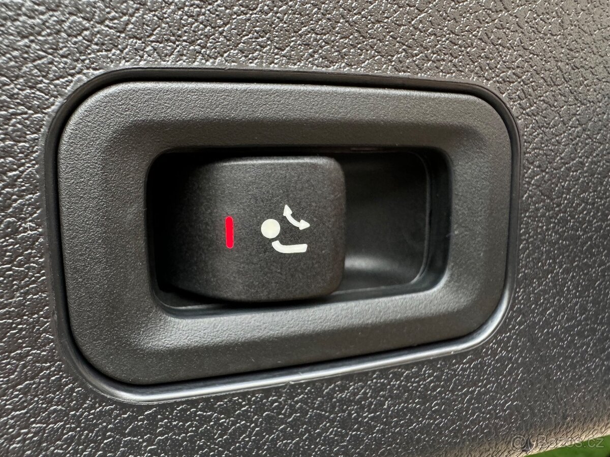 Mercedes-Benz CLA AMG 1.Majitel, LED,Kamera... - 13