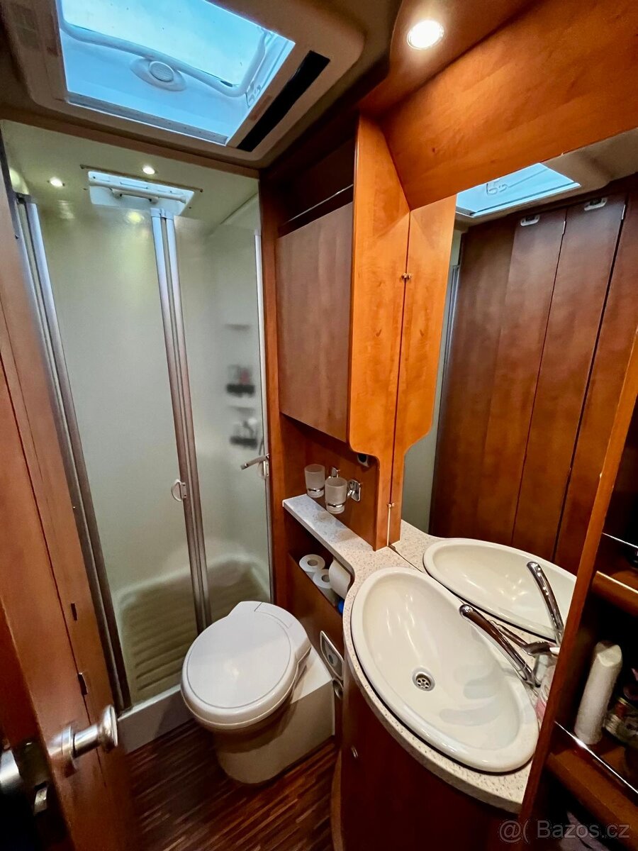 Obytné auto Carthago Chic c-line - 13