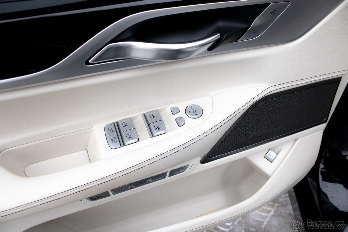 BMW Rad 7 740Ld xDrive A/T - 13