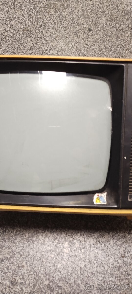 Junosť televize -stará - 13