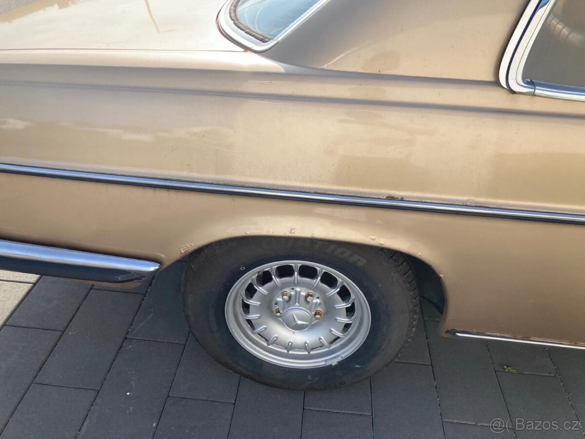 Mercedes Benz 250 CE W114 - 13