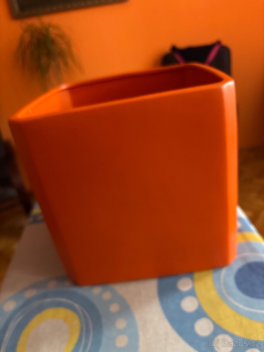 Termoska, obal na květináč, váza s květinou - 13