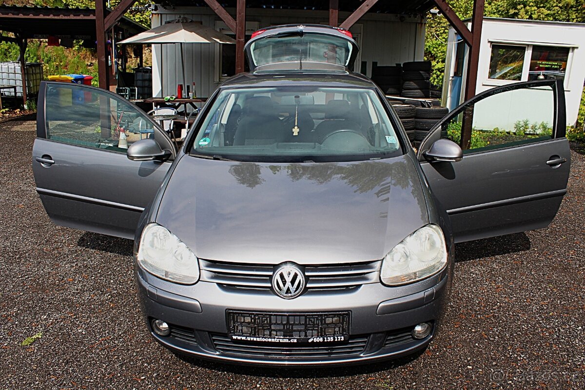 VW Golf - 13