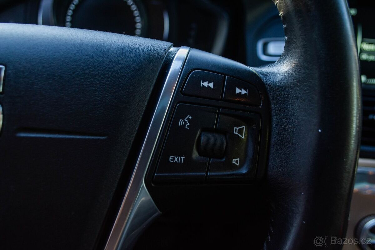 Volvo XC60 D4 2.4L - 13