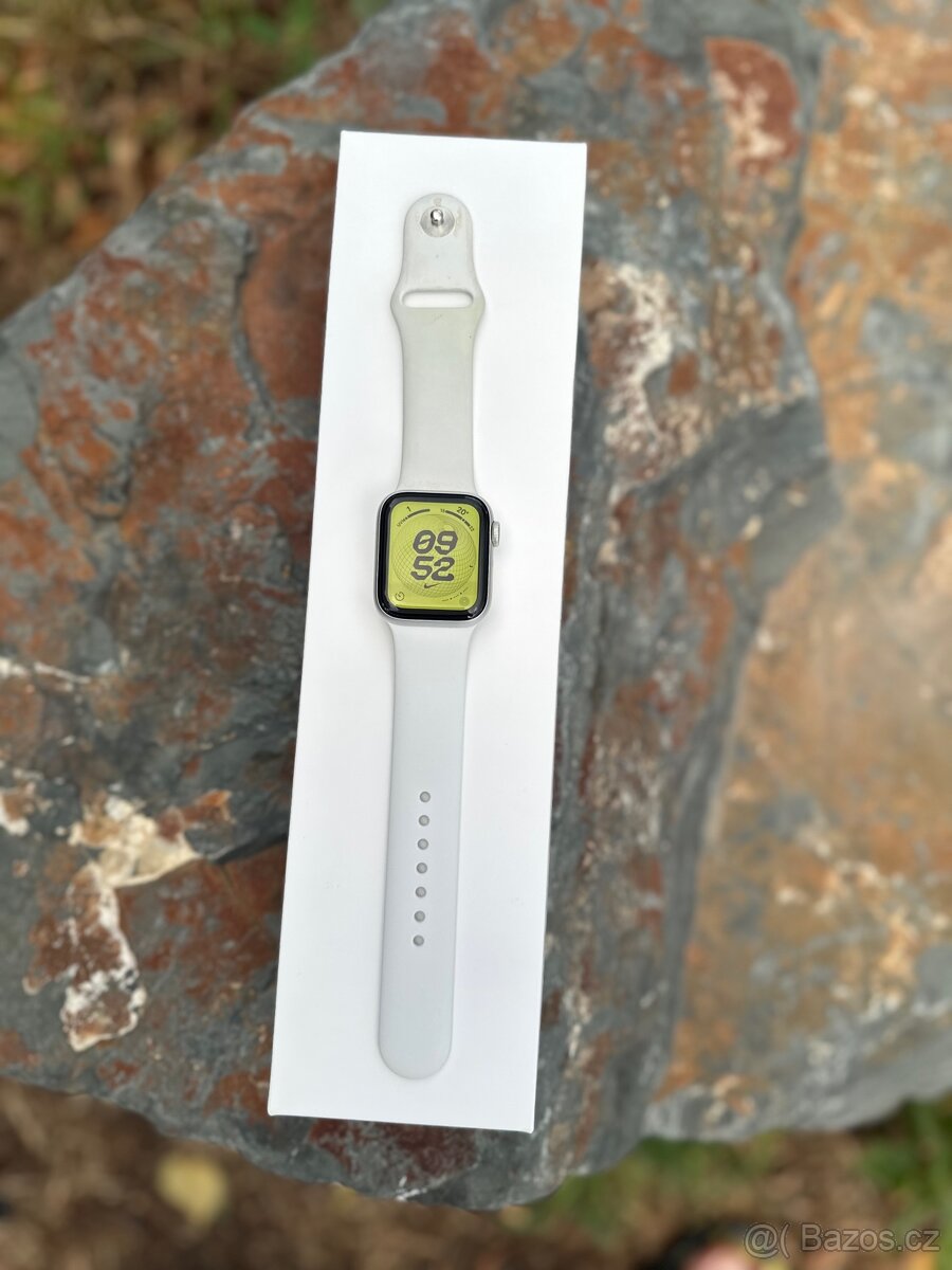 Apple Watch SE 2 Gen GPS 40mm - 13