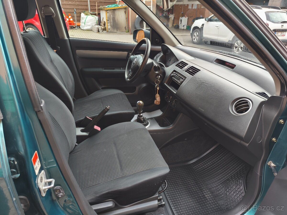 SUZUKI SWIFT 1.3 DDiS, KLIMA, VYHŘ. SEDADLA - 13