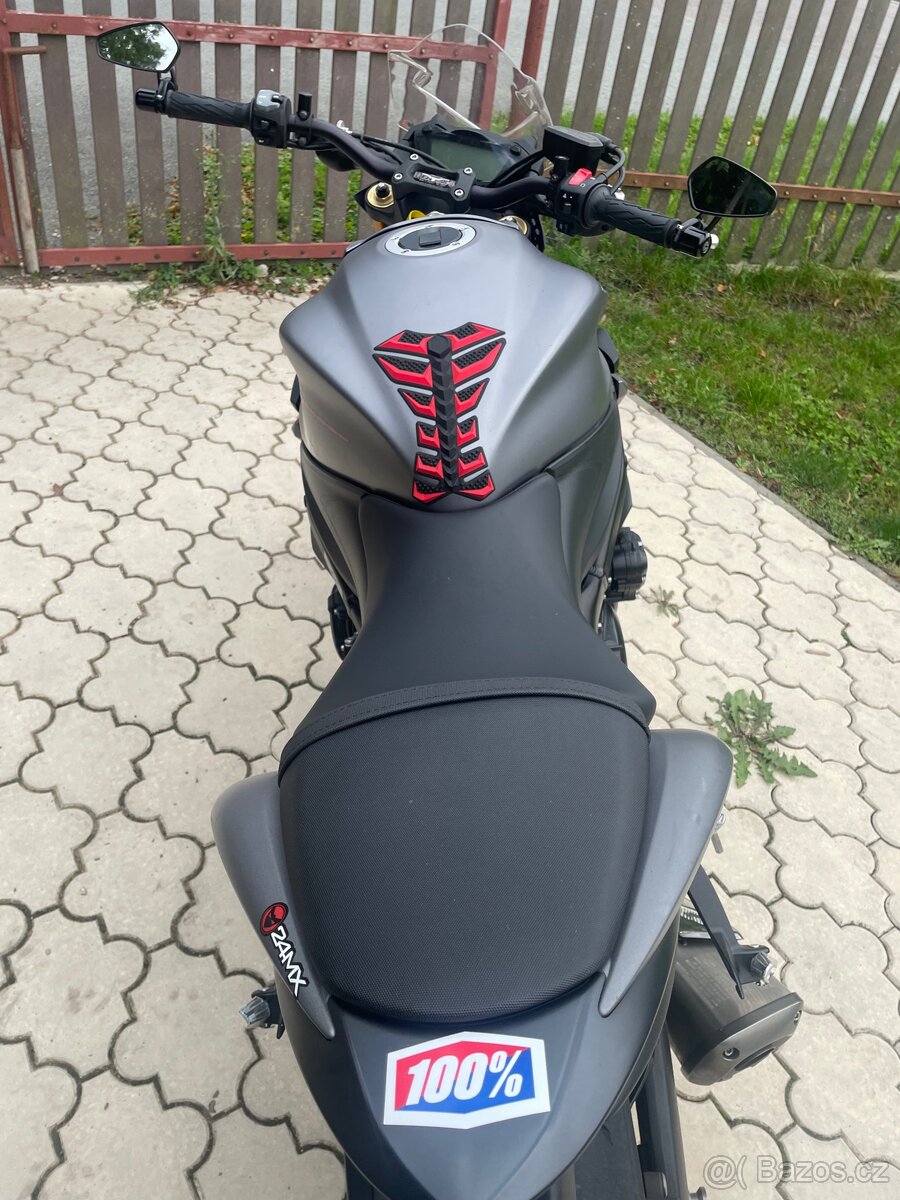 Suzuki gsx-s 1000 - 13